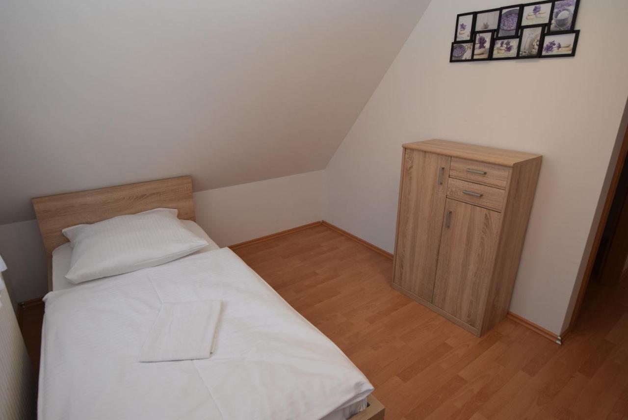 Apartment Stuttgart Suedheim Esterno foto